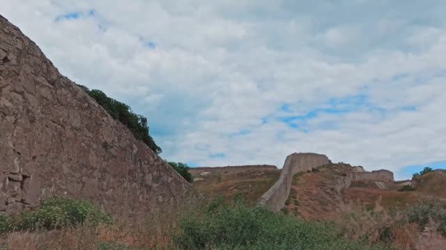 От Святой долины до мыса Ильи. Поднимаемся на гору и еще немного истории Феодосии