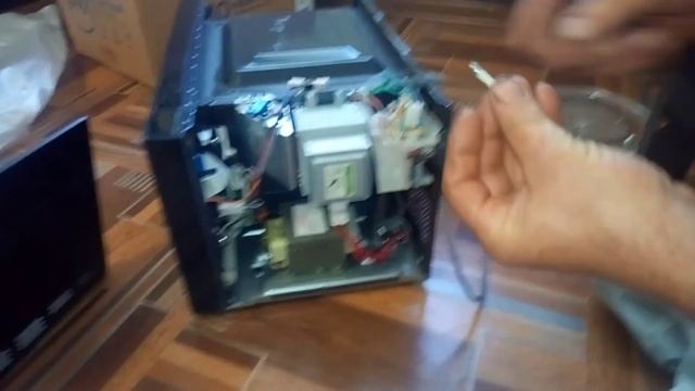 Ремонт-реанимация микроволновки SAMSUNG за 10 рублей и за 5 минут. смотреть онлайн