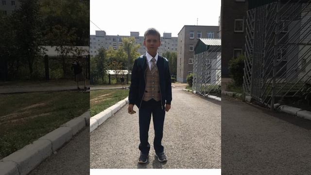 Ребята 6Б класса поздравляют родных с Днём защитника Отечества. смотреть онлайн