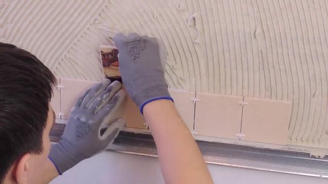 Как положить (приклеить) плитку на кухне смотреть онлайн