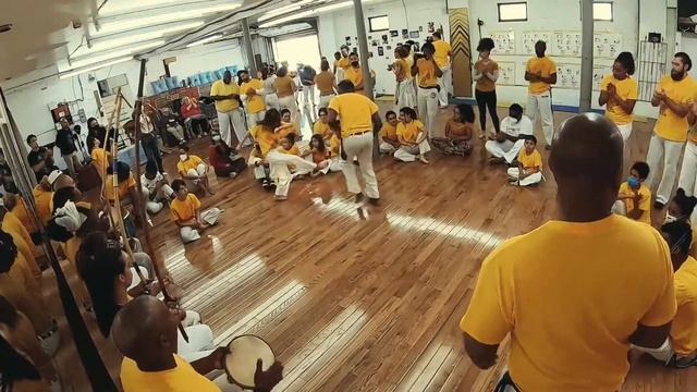 Capoeira Guerreiros NJ Batizado 2022 - Magíca's Troca de Corda смотреть онлайн