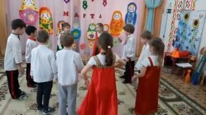 русская народная игра в детском саду Передай платочек