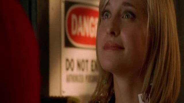 Smallville Girls - Jimmy Eat World - She's Perfect смотреть онлайн