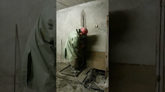 Husqvarna K760 Cat-n-break ручной бензиновый резчик Хускварна смотреть онлайн