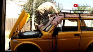 Установка прожектора (люстры) на ВАЗ 2121 "Ниву" (ускорено в 60 раз)