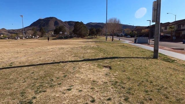 Walking across the field at Acacia Park смотреть онлайн