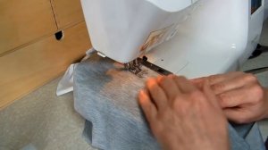 Подшиваем трикотаж на швейной машине
