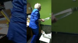 Как снимают гипс в поликлинике