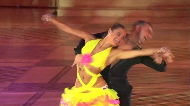 Маурицио Весково и Андра Вайдилайте - "Звездный Дуэт" смотреть онлайн