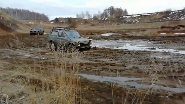 покатушки на нивах,нива на тракторах смотреть онлайн