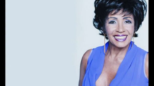 Shirley Bassey - Killing me softly