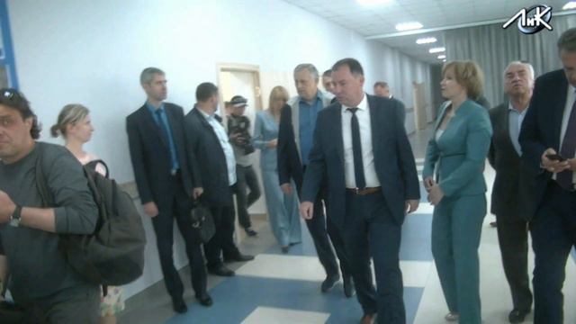 Губернатор пришёл в школу смотреть онлайн