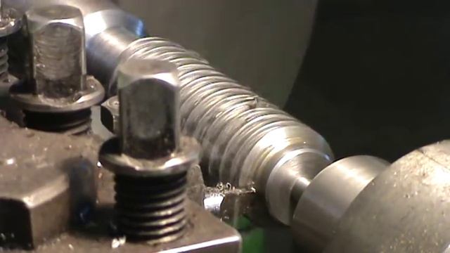 Режем ленточную резьбу смотреть онлайн