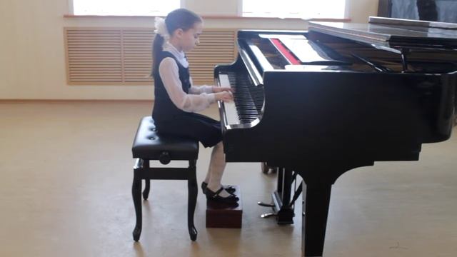 Камозина Елизавета 9 лет Майкапар "Детский танец" смотреть онлайн