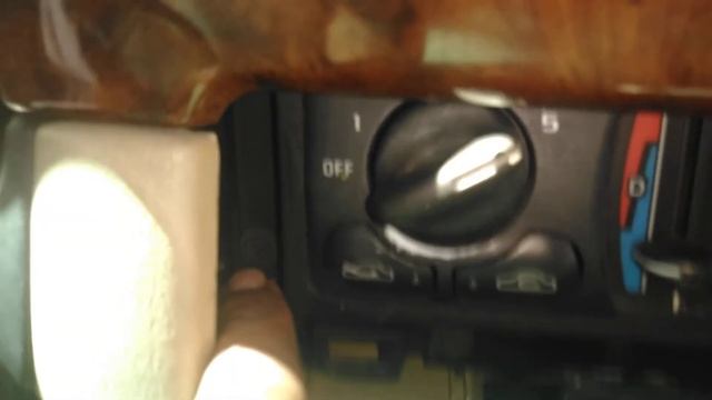 00-05 Chevy impala climate control remove dash )part 1... Cambiando el control del AC )part 1 смотреть онлайн