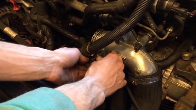 How to remove EGR / EGR Cooler Volvo V70 S60 XC90 2.4 D5 163 BHP MK2 DIY смотреть онлайн