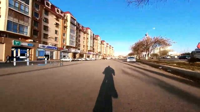 32 more km on bicycle + Best of the Best 90s Underground&East Coast Hip-Hop смотреть онлайн