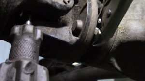 Как открутить слизанную гайку. Карданный вал.