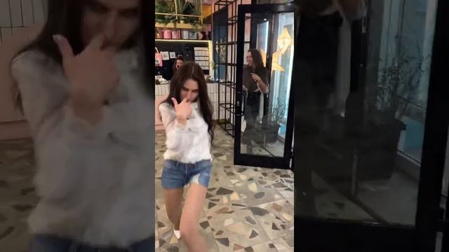 В вотсапе только сидите!!! смотреть онлайн