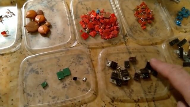 Из чего состоит телевизор "Рекорд ВЦ 311" смотреть онлайн