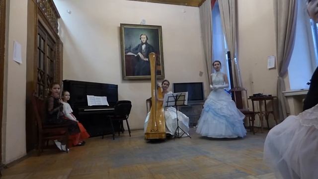 "ДЕТСКИЕ ИГРЫ" МОЦАРТА - НА БАЛУ ЛОБАЧЕВЫХ смотреть онлайн