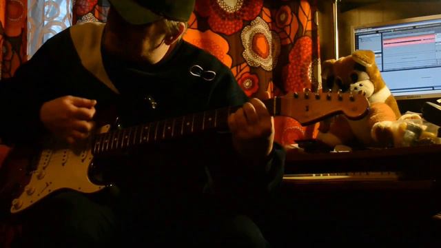 Fender Stratocaster 62 Reissue Japan смотреть онлайн