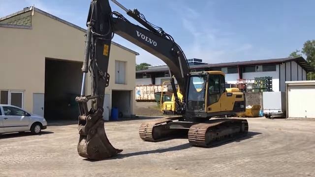 (3205) Volvo EC 220 DL Kettenbagger смотреть онлайн