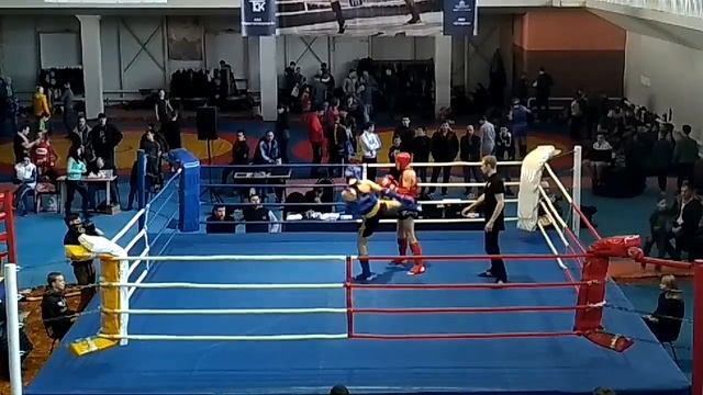 Бой Урнева Ивана и Токарюка Ивана смотреть онлайн