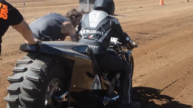 Top Fuel Motorcycle Dirt Drag Racing смотреть онлайн