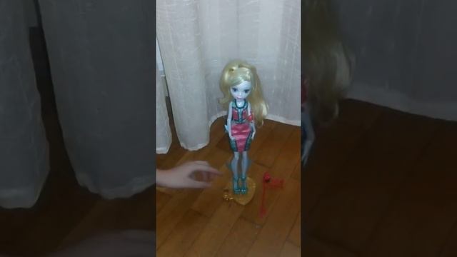 Знакомство с Лагуной Блю | Monster High смотреть онлайн