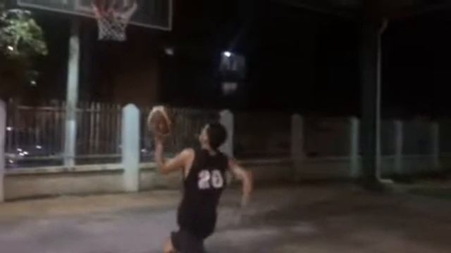 How to dunk (Slow mo) смотреть онлайн