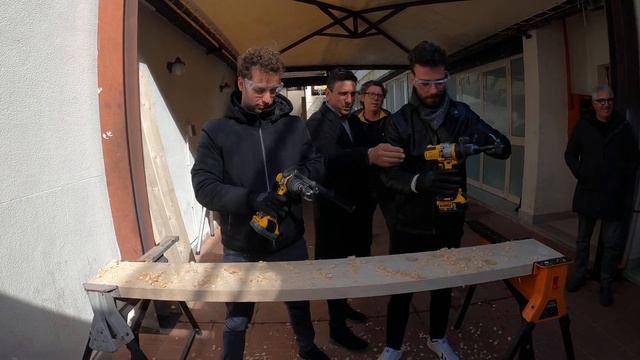 DEWALT DCD999 POWERSTACK 5AH VS DCD999 XR 5AH