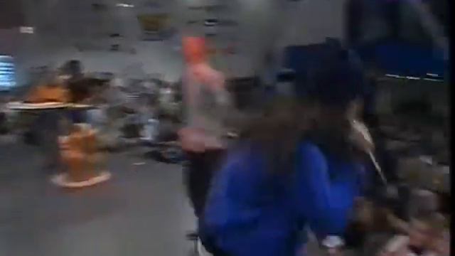 U Schnellu auf der IFA 1995 смотреть онлайн