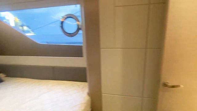 World Debut | Ocean Alexander 35R | Yacht Tour смотреть онлайн