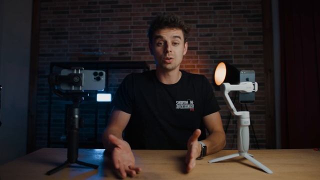 Zhiyun Smooth 5 Vs Smooth Q4 - Worth The Upgrade? #smartphonegimbal