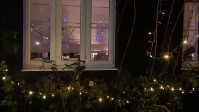 как украшены дома в Англии к Новому году и Рождеству? смотреть онлайн