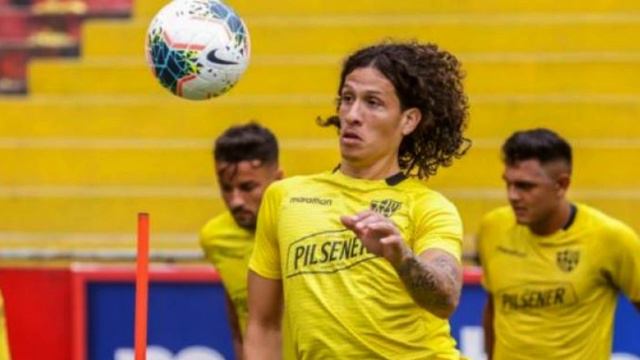 Wiliam Riveros llega a la U/Se acabo la opcion Celi practicamente смотреть онлайн
