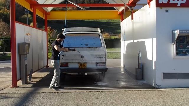 #1 - On trouve un T3 Syncro abandonné dans un jardin ! смотреть онлайн