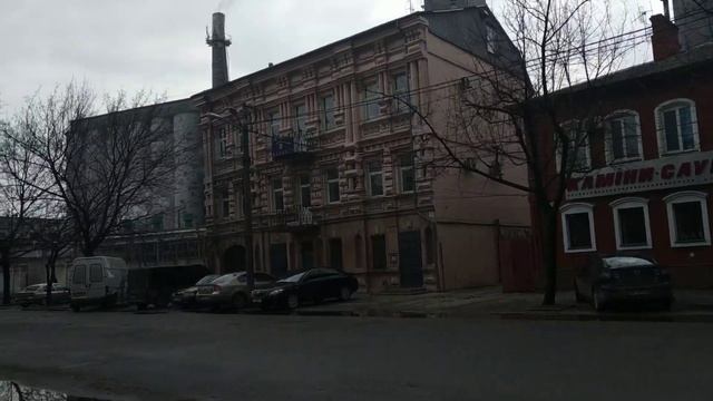 Дом на улице Ленинградская (Ярослава Мудрого) смотреть онлайн