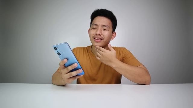 BEST 5K PHP PHONE IN 2023?! 7GB RAM, 90HZ, 6000MAH NA! смотреть онлайн