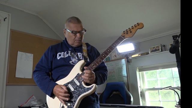 '96 Fender Stratocaster MIM смотреть онлайн