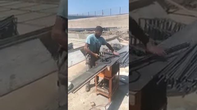 Станок для гибки арматуры GocMacSan MG20. В работе.