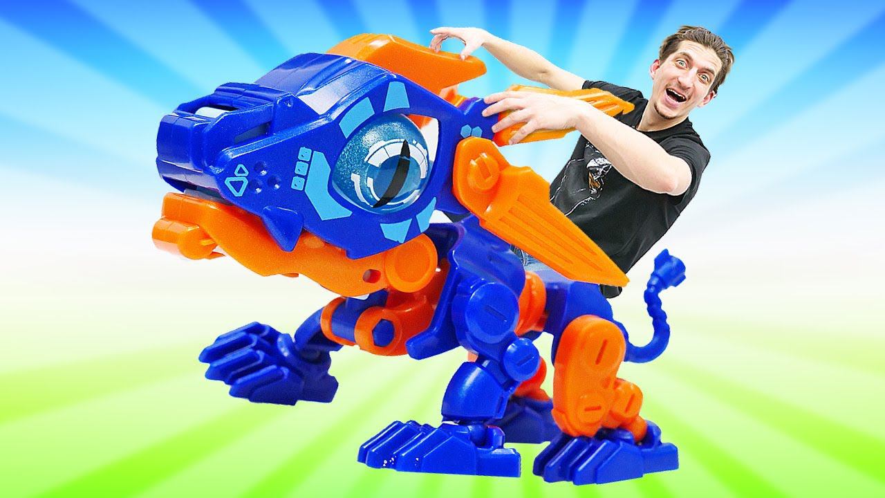 Видео про игры для детей: Бен 10 распаковывает роботы биоподы. Коллекция игрушек из яйца сюрприз смотреть онлайн