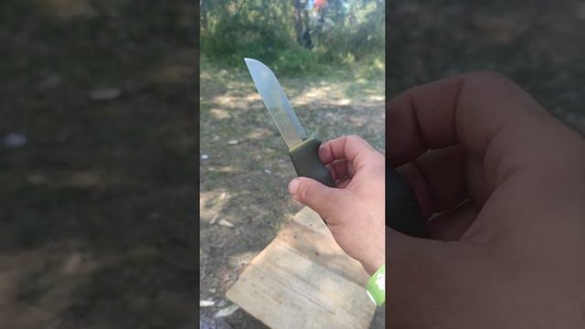 Morakniv Bushcraft Forest. Нож для туризма и отдыха.
