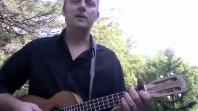 Week 31 "Hold On" Tom Waits (James Moors) Ukulele Cover смотреть онлайн