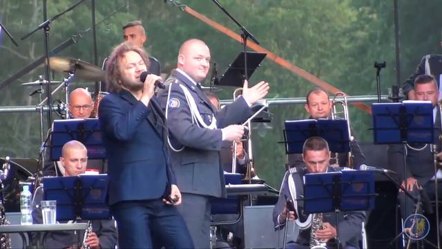 Mieczysław Szcześniak & Orkiestra Wojskowa w Bytomiu utw. "Chyba na pewno" смотреть онлайн