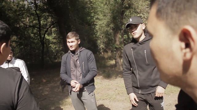 МАСТЕР СПОРТА ПО БОКСУ 60 КГ VS КАНДИДАТА МАСТЕРА СПОРТА 73 КГ / ПОЛУФИНАЛ УЛИЧНОГО БОКСА Bess Ayat смотреть онлайн