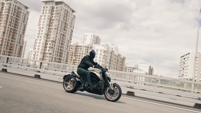 ? BOX39 | Aliense Edition Motorcycles