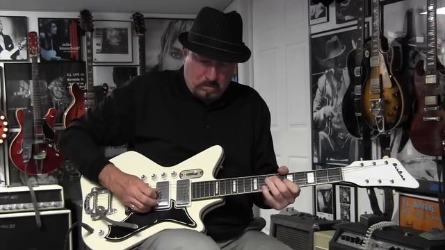 1965 Airline Triple Pickup "Professional" Guitar Demo смотреть онлайн