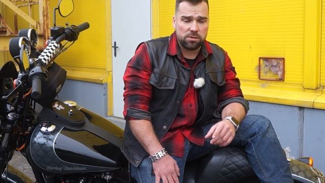 Про Harley Davidson Dyna, ClubStyle и Железную жопу смотреть онлайн
